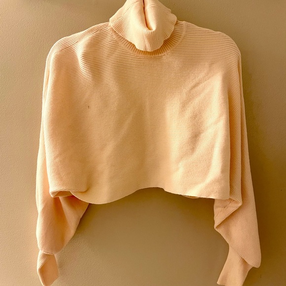 Forever 21 Ribbed Cream Cropped Turtleneck Long Sleeve Sweater Top - Small - Picture 3 of 3